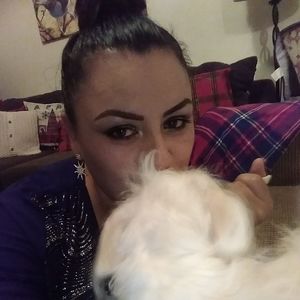 Meet your Posher, Ana